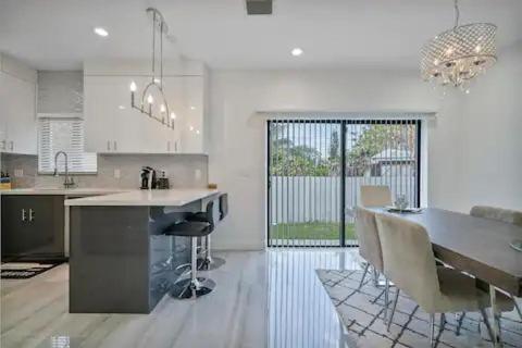 New Townhome Near Wilton/Las Olas/Beach Fort Lauderdale Extérieur photo